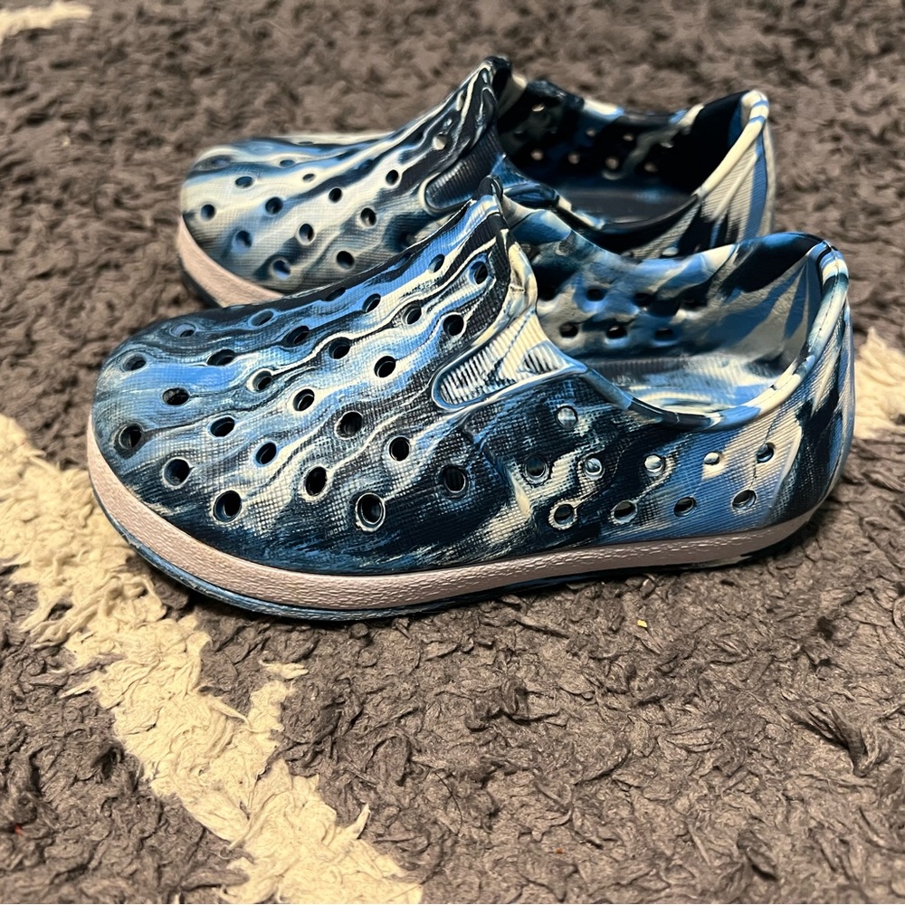 Blue cat & jack sandles